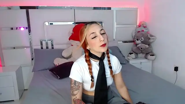 ElektraRous online show from September 2025 05:28:01 PM