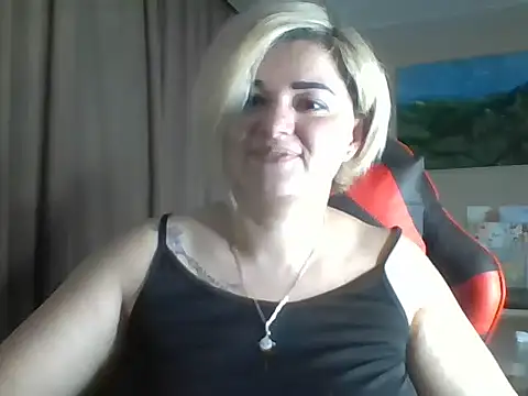 Wymini online show from September 2025 09:03:01 PM