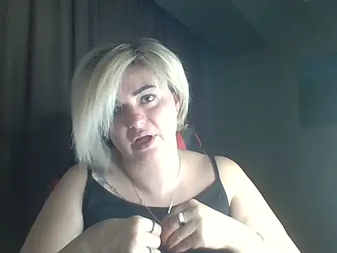 Wymini online show from September 2025 01:07:01 AM