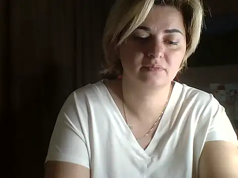 Wymini online show from September 2025 10:48:02 PM