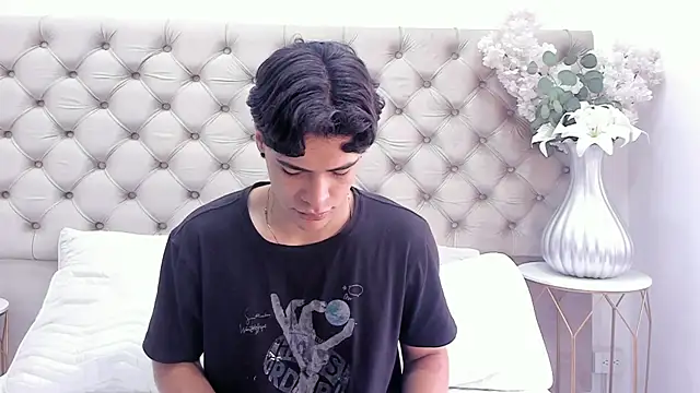 BenitoSaenz online show from September 2025 12:29:01 PM