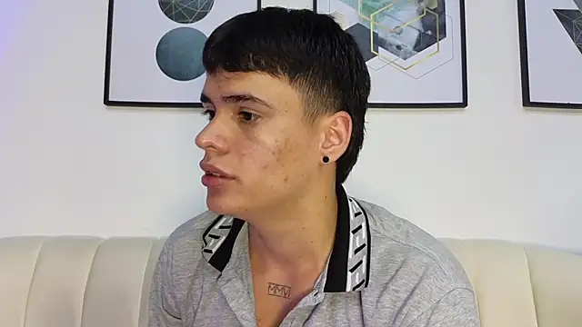 BenitoSaenz online show from April 2026 12:32:02 PM