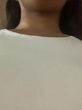 Luna 20x online show from October 2025 06:49:01 PM