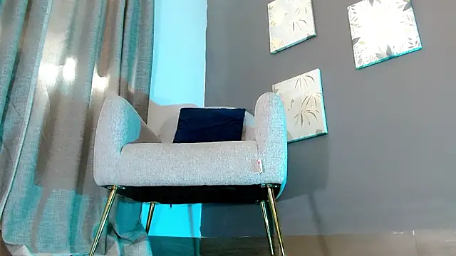 emily ox0 online show from February 2026 08:12:01 PM