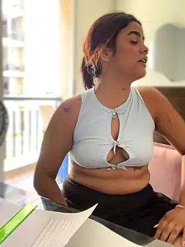 Kaily Sweet16 online show from September 2025 09:31:02 PM