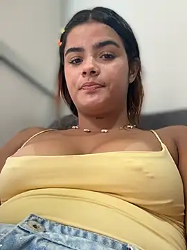 Snapshot of Kaily_Sweet16 chatting on February 2026 06:37:02 PM Kaily Sweet16 online show from February 2026 06:37:02 PM