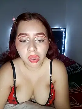 Chloe Sky love online show from April 2026 01:21:01 AM