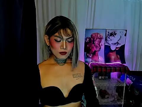 kimmy slut online show from October 2025 07:13:01 PM