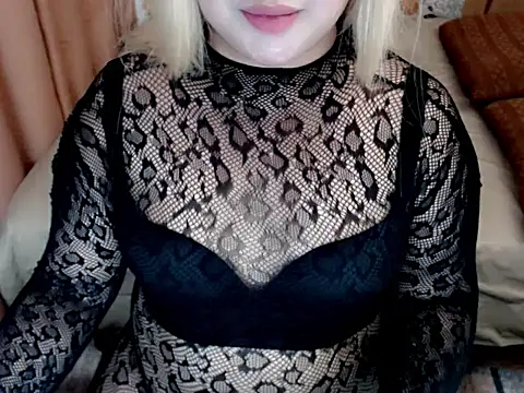 yoursweet janne online show from April 2026 07:20:02 PM