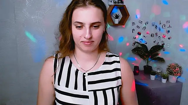 AmandaDimond  online show from September 2025 12:59:02 PM