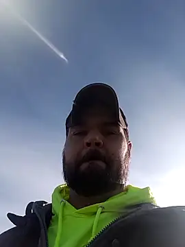 Snapshot of DouginWv chatting on December 2025 06:48:02 PM DouginWv online show from December 2025 06:48:02 PM