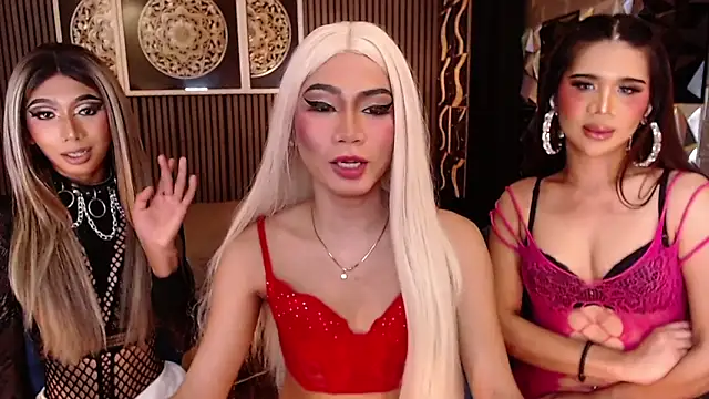BigCockMaxineTS online show from June 2026 01:11:01 PM