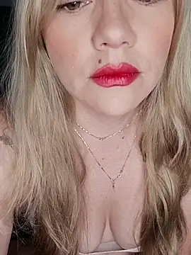 Snapshot of cameron_06 chatting on March 2026 12:11:01 PM cameron 06 online show from March 2026 12:11:01 PM