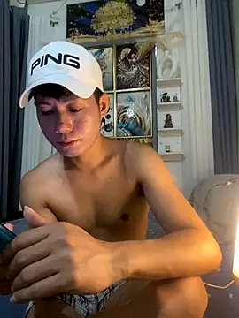 xshyboyx online show from October 2025 01:50:01 AM