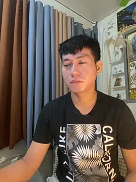 xshyboyx online show from February 2026 02:38:02 AM