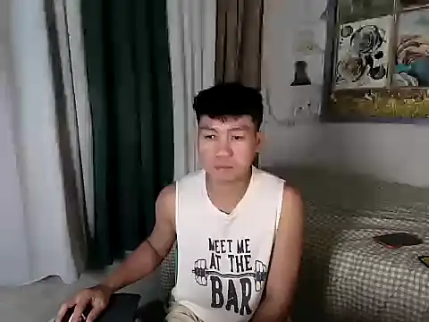 xshyboyx online show from June 2026 12:40:01 PM