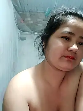 Snapshot of BigBoobs186 chatting on October 2025 09:48:02 PM BigBoobs186 online show from October 2025 09:48:02 PM