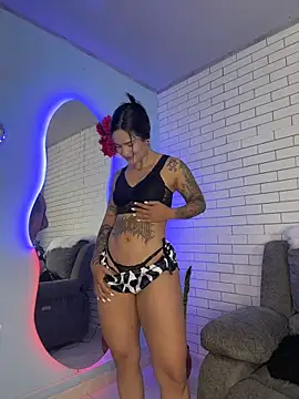 Im Fernanda online show from November 2025 11:02:02 AM