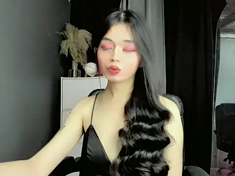 LexiLove online show from September 2025 12:20:01 PM