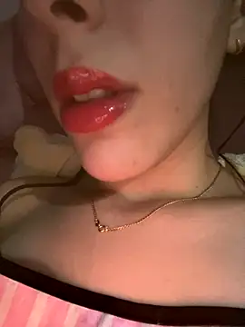 Mimisixo online show from October 2025 09:01:01 PM