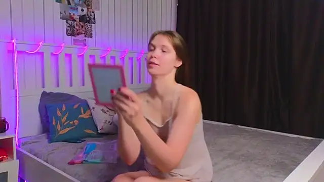 BeatrixCarIeton online show from November 2025 07:12:01 PM