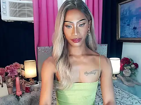 sassylatina online show from March 2026 04:23:01 PM