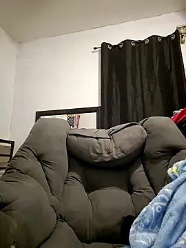 Cnutt310 online show from November 2025 11:43:02 AM