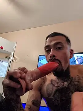 Cnutt310 online show from April 2026 07:56:01 PM