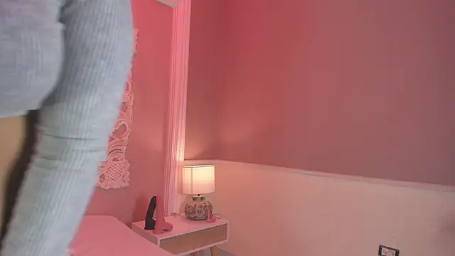 VictoriaPowell online show from September 2025 03:45:01 PM