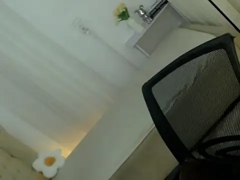 Snapshot of Aviana_Xxx12 chatting on December 2025 09:27:02 AM Aviana Xxx12 online show from December 2025 09:27:02 AM