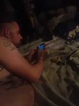 Twoslipperywhenwett online show from February 2026 01:19:01 PM