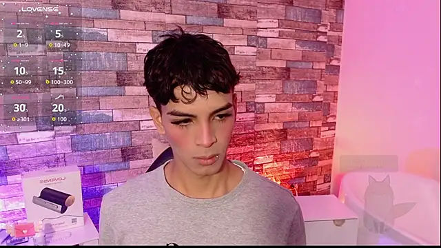 LIHIAN TAY online show from October 2025 12:24:02 PM