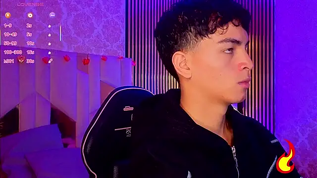 LIHIAN TAY online show from April 2026 12:21:01 PM