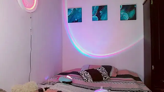 meghan devil  online show from November 2025 05:51:02 AM