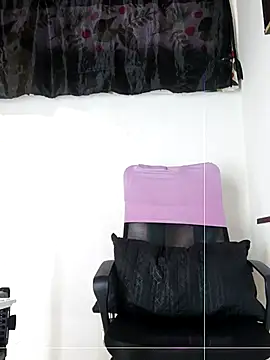 Snapshot of angierot2025 chatting on July 2026 07:52:02 PM angierot2025 online show from July 2026 07:52:02 PM