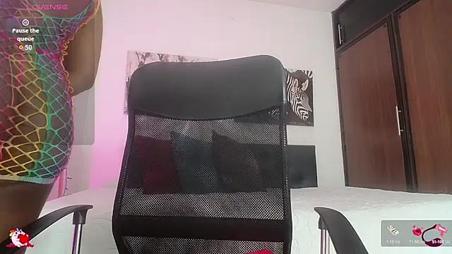 BarbaraGil1 online show from September 2025 02:00:02 PM