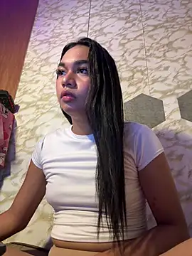 Snapshot of youryummybaby chatting on February 2026 06:55:02 AM youryummybaby online show from February 2026 06:55:02 AM