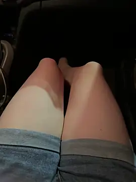 Meii-meyy online show from September 2025 06:40:02 PM