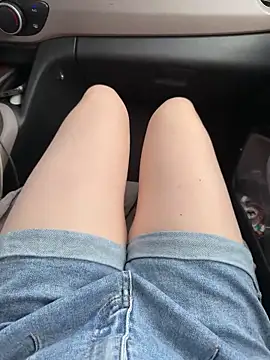 Meii-meyy online show from September 2025 09:01:01 AM