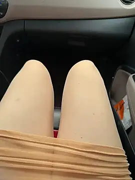 Meii-meyy online show from April 2026 06:22:01 AM