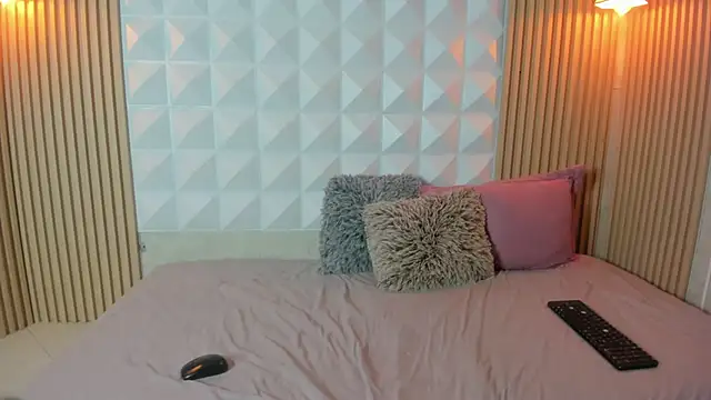 Antonella00  online show from November 2025 05:38:01 AM