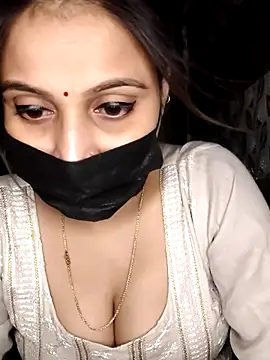 Horny Shalu online show from October 2025 05:43:02 PM