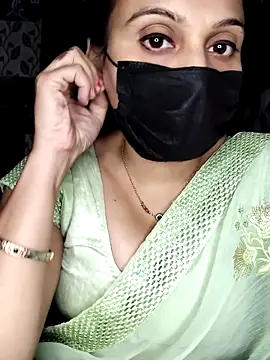 Horny Shalu online show from November 2025 06:20:02 PM