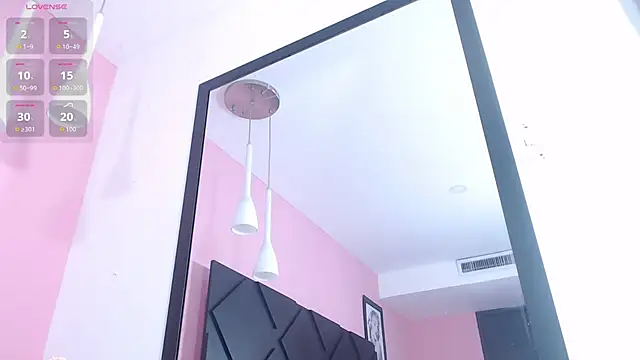 Snapshot of KinkyCutie1 chatting on September 2025 12:38:02 PM KinkyCutie1 online show from September 2025 12:38:02 PM