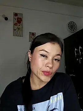 Snapshot of Meriilyn_Monroe724 chatting on March 2026 10:46:01 PM Meriilyn Monroe724 online show from March 2026 10:46:01 PM
