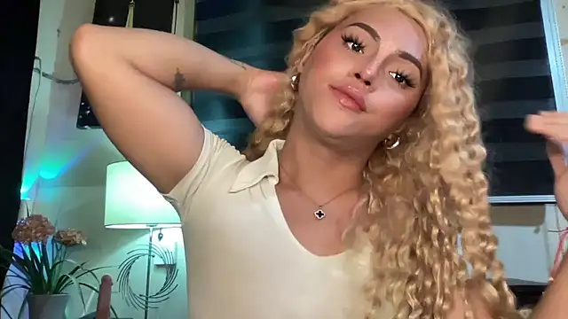 calimonroe online show from October 2025 08:29:02 PM