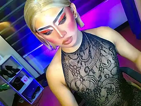 Snapshot of Queen_yasii_88 chatting on February 2026 02:56:02 PM Queen yasii 88 online show from February 2026 02:56:02 PM