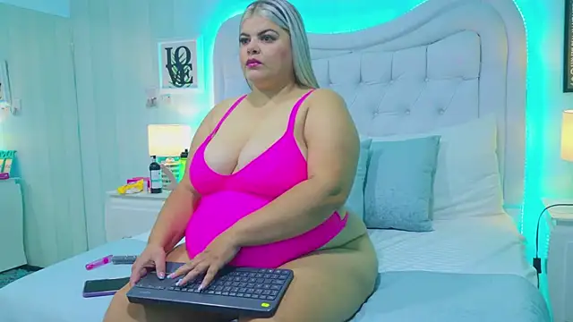 KiimBrooks online show from September 2025 11:43:01 AM