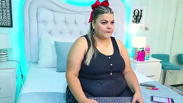 KiimBrooks online show from October 2025 11:09:01 AM