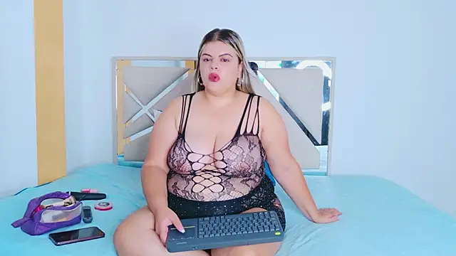 KiimBrooks online show from April 2026 10:54:01 AM